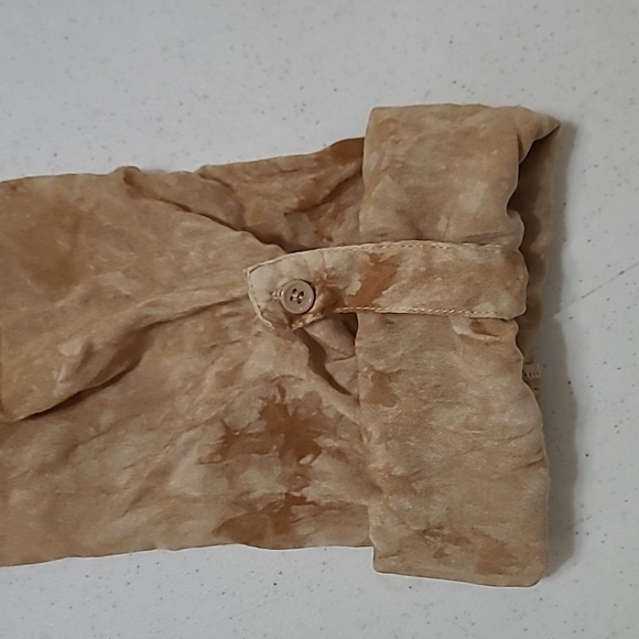 Miss Me Cream and Brown Blend Embroidered Blouse with Ribbed back size Medium - Picture 4 of 10